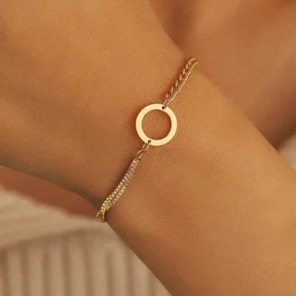 bracelet pour femme avec cercle vide