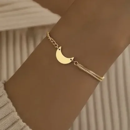 bracelet lune pour femme original